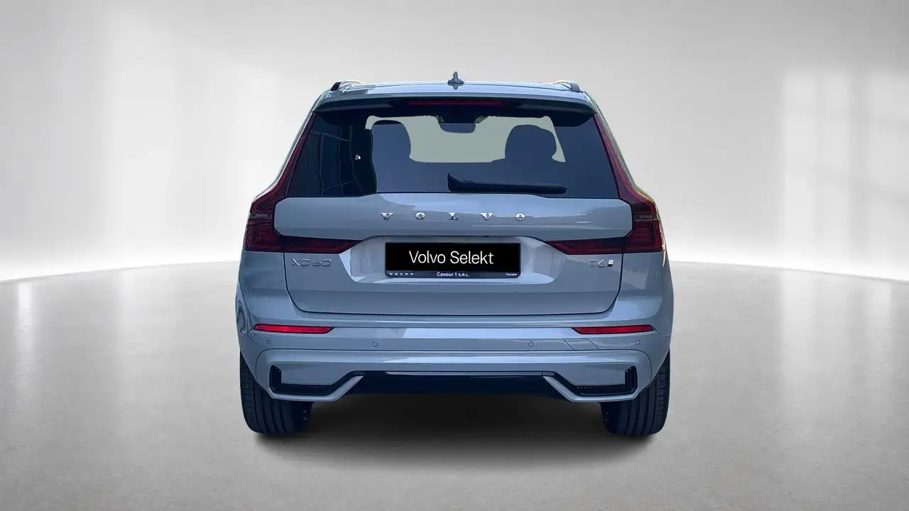 Volvo XC60 2026 — фото 8