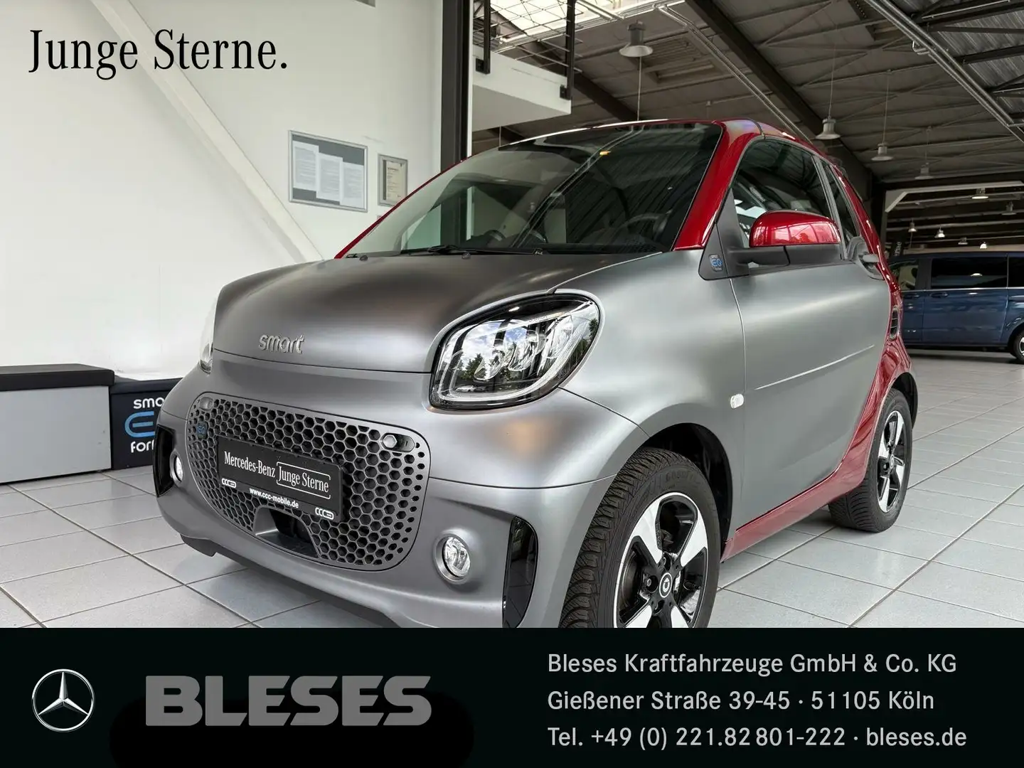 smart forTwo smart EQ cabrio Passion+Exclusive+22kW+LED+Kamera Grau - 1