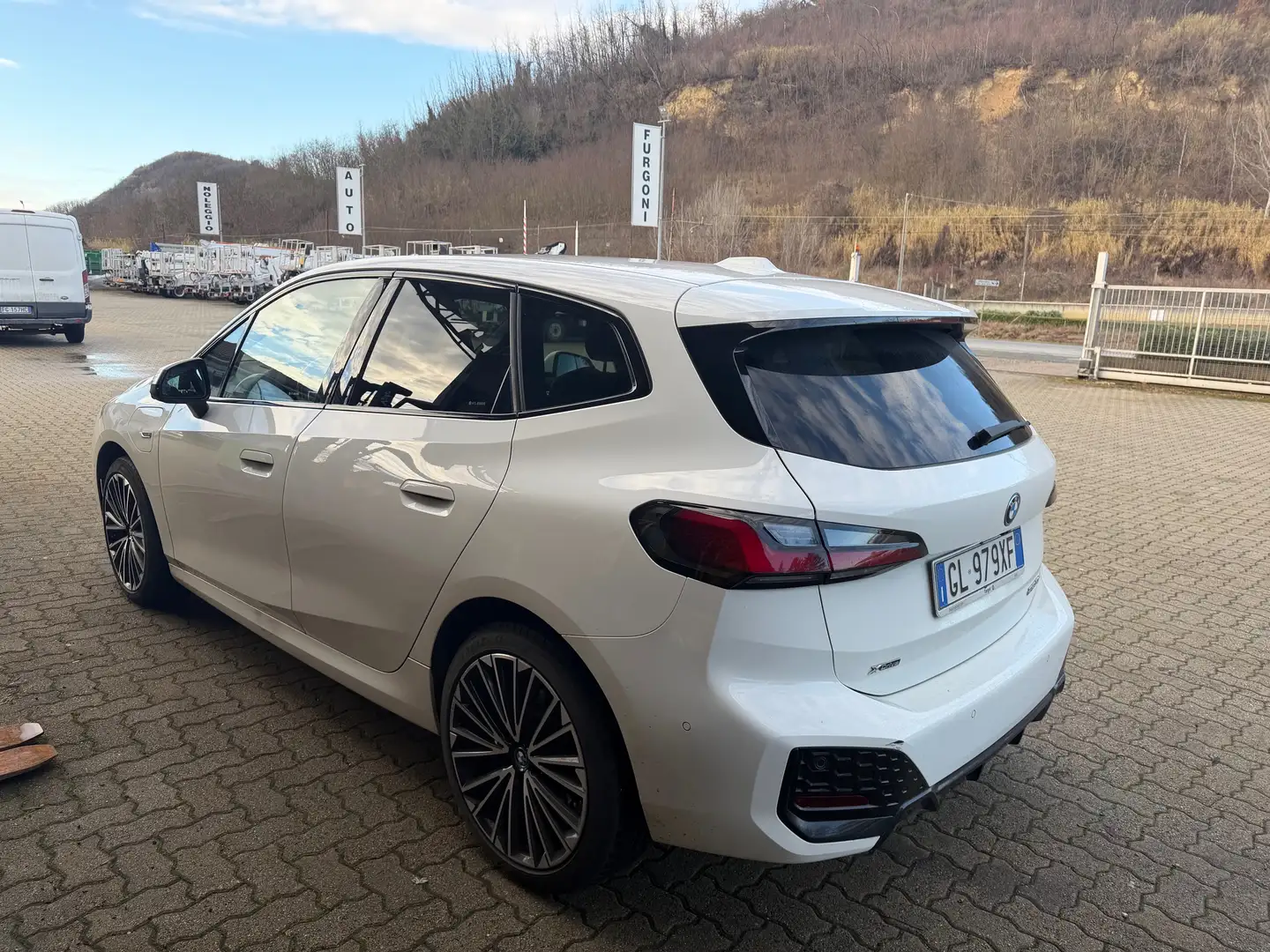 BMW 225 Serie 2  225XE Active Tourer xdrive Msport auto Bianco - 2