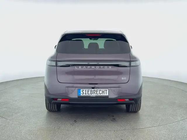 Leapmotor B10 view 5