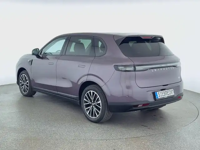 Leapmotor B10 view 4