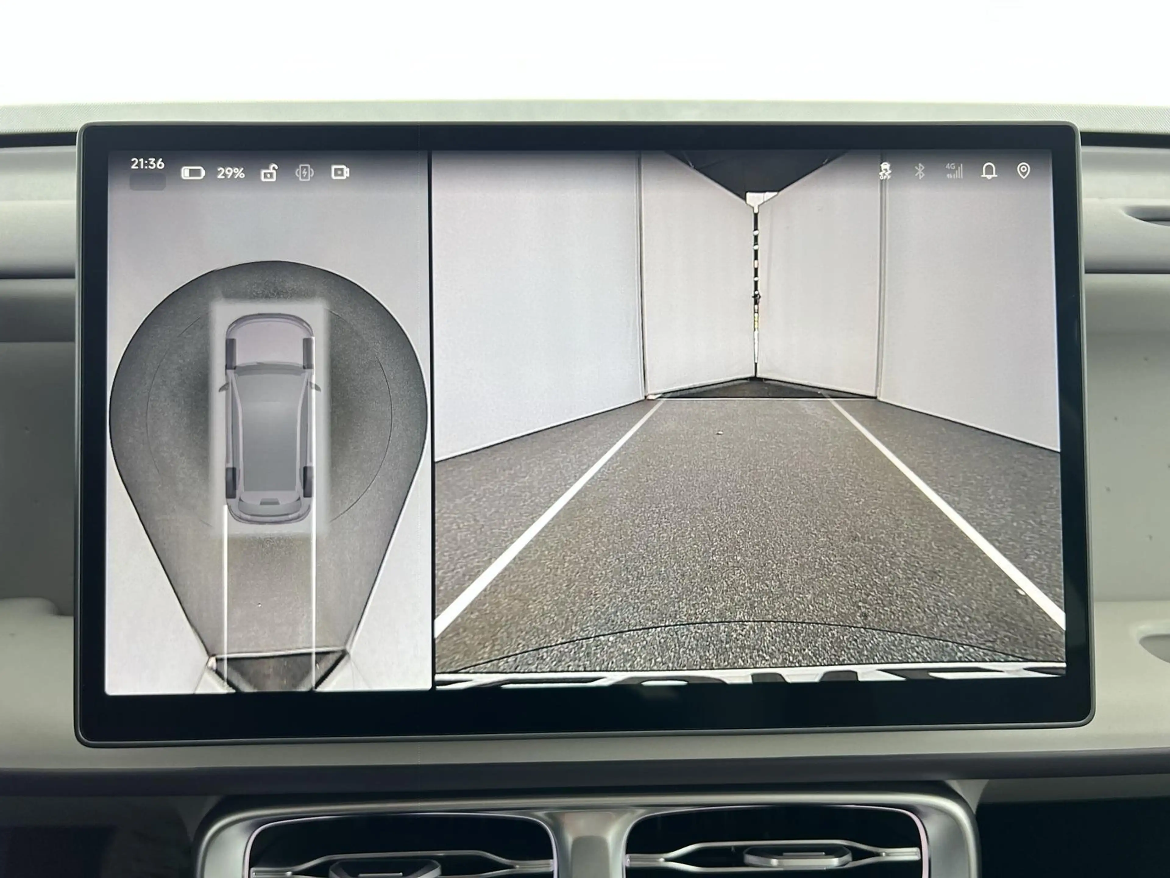 Leapmotor B10 BEV Design Pro Max*SHZ*PANO*360°K*uvm — photo 13