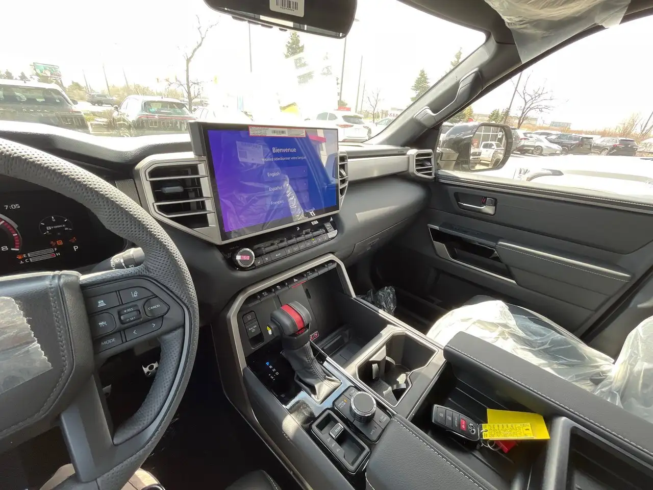 Toyota Tundra снимка Toyota Tundra