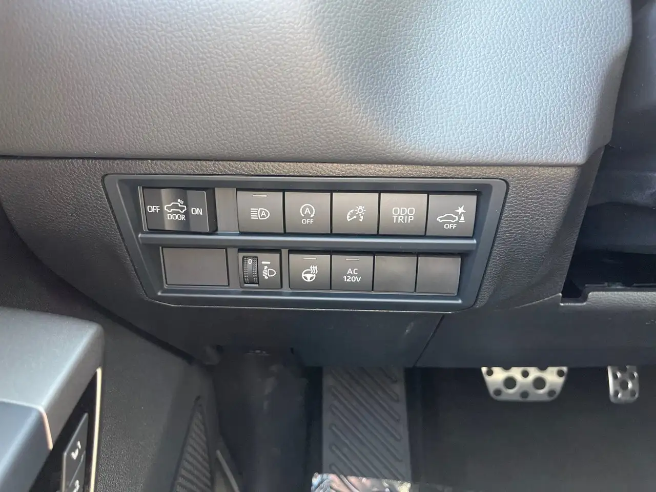 Toyota Tundra снимка Toyota Tundra