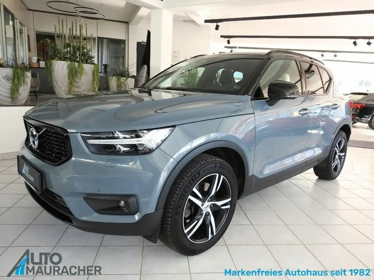 Volvo XC40 D4 R-Design AWD*LED*PANO*KAMERA* Gris - 1