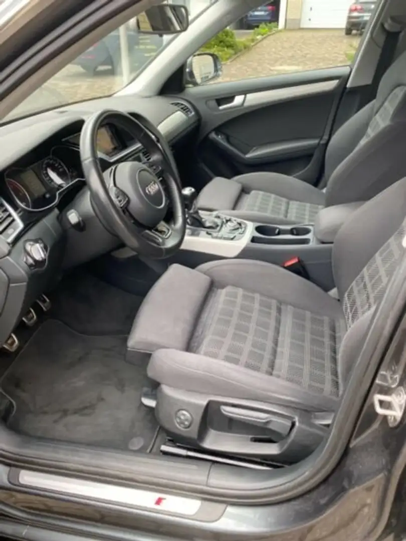 Audi A4 2.0 TDI DPF multitronic S line Sportpaket Grau - 2