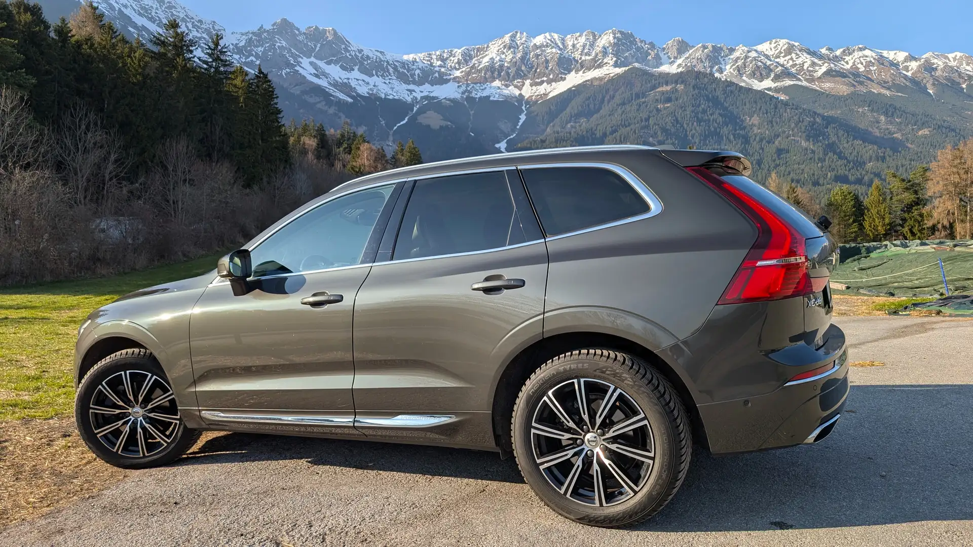 Volvo XC60 XC60 B4 Inscription AWD Geartronic Inscription Grau - 1