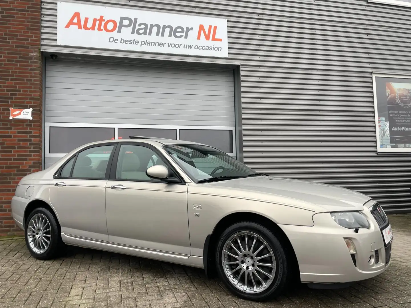 Rover 75 4.6 V8 Executive! 260PK! Clima! Leder! Schuifdak! Šedá - 2