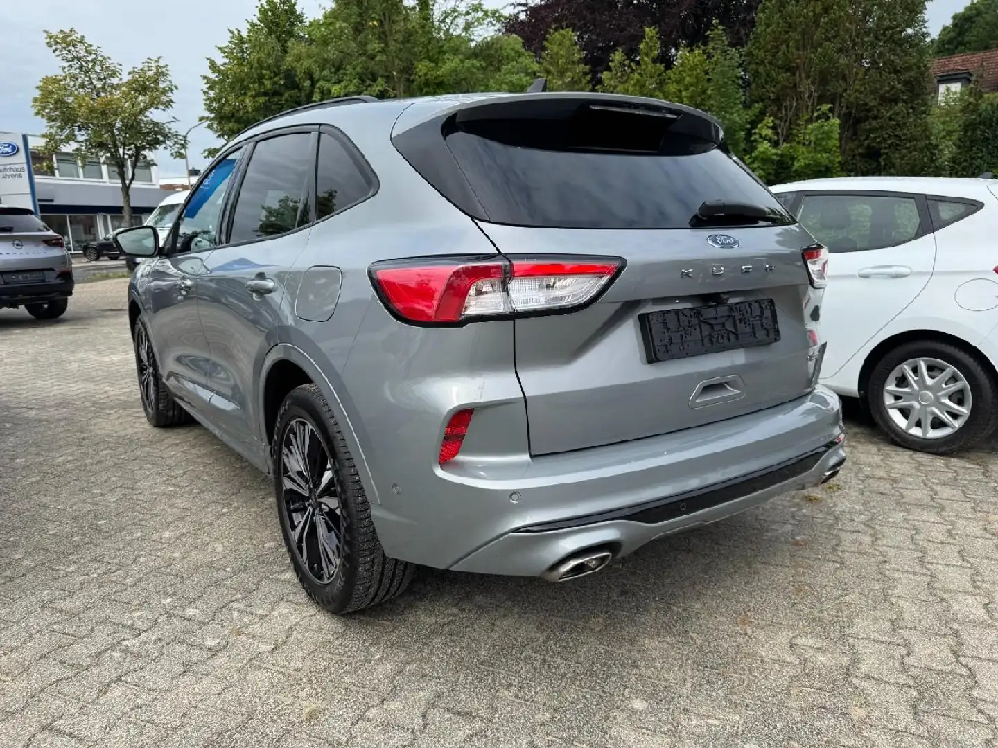 Ford Kuga Plug-In Hybrid ST-Line *HUD-eHeck-AHK-LED* Grau - 2