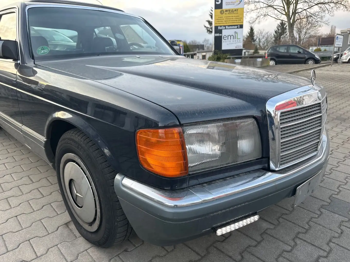 Mercedes-Benz S 260 SE 260  W126 * 1.Hand * TÜV Neu Blau - 1