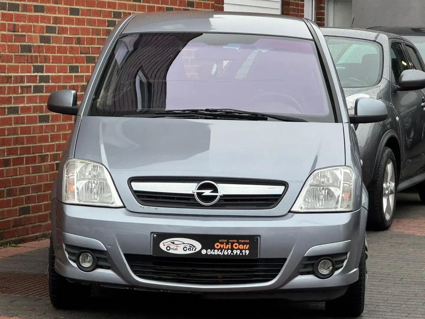 Opel Meriva // BON ÉTAT // Gris - 2
