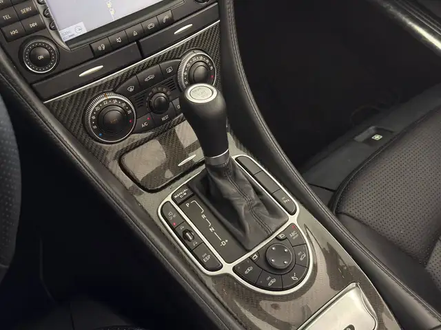 Mercedes-Benz SL view 10
