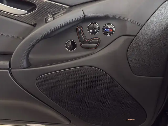 Mercedes-Benz SL view 12