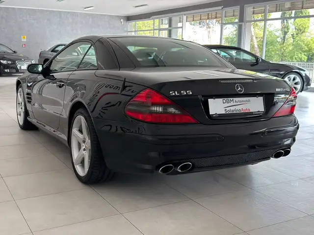 Mercedes-Benz SL view 3
