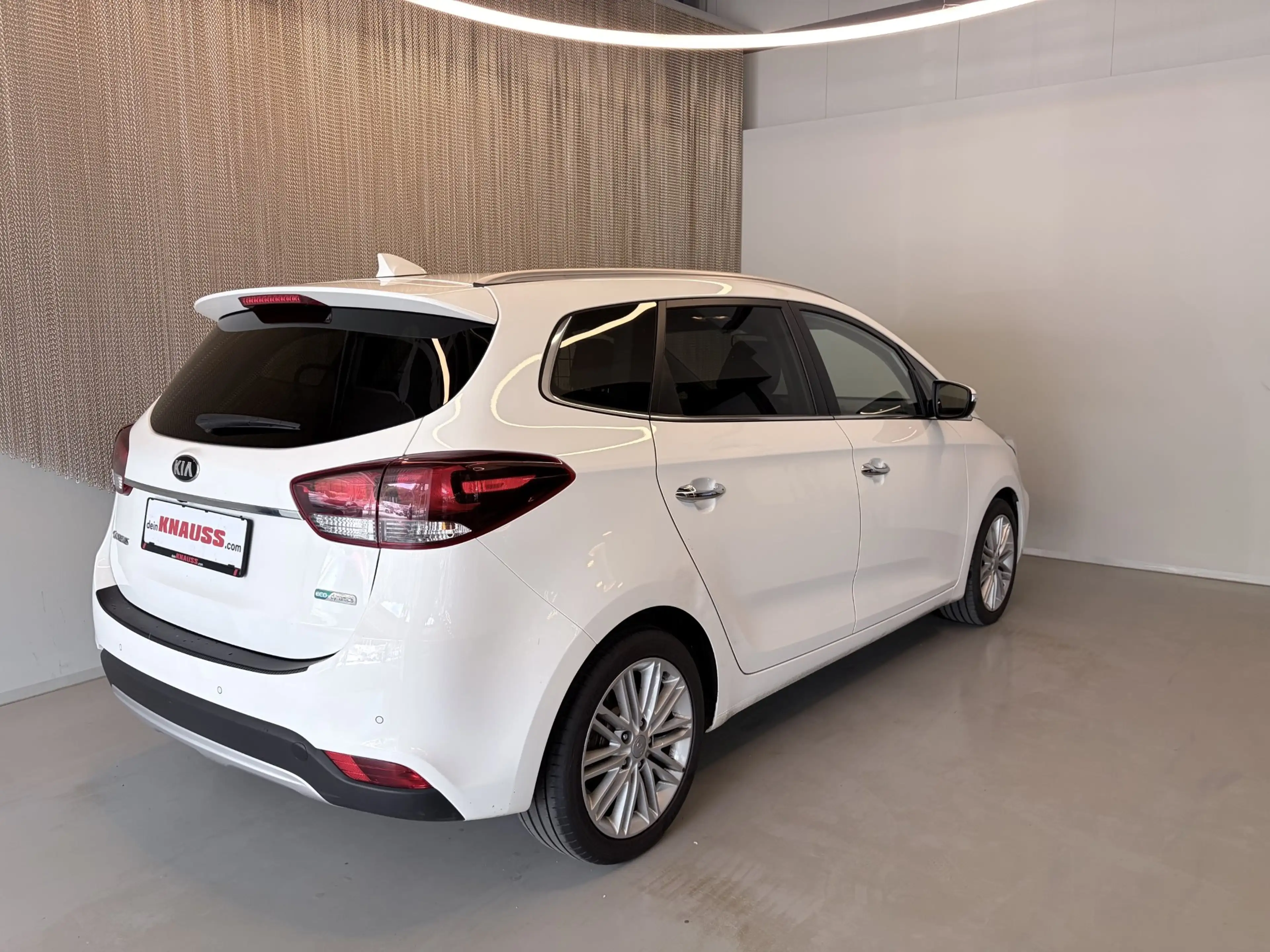 Kia Carens 1,7 CRDi ISG Gold — photo 5