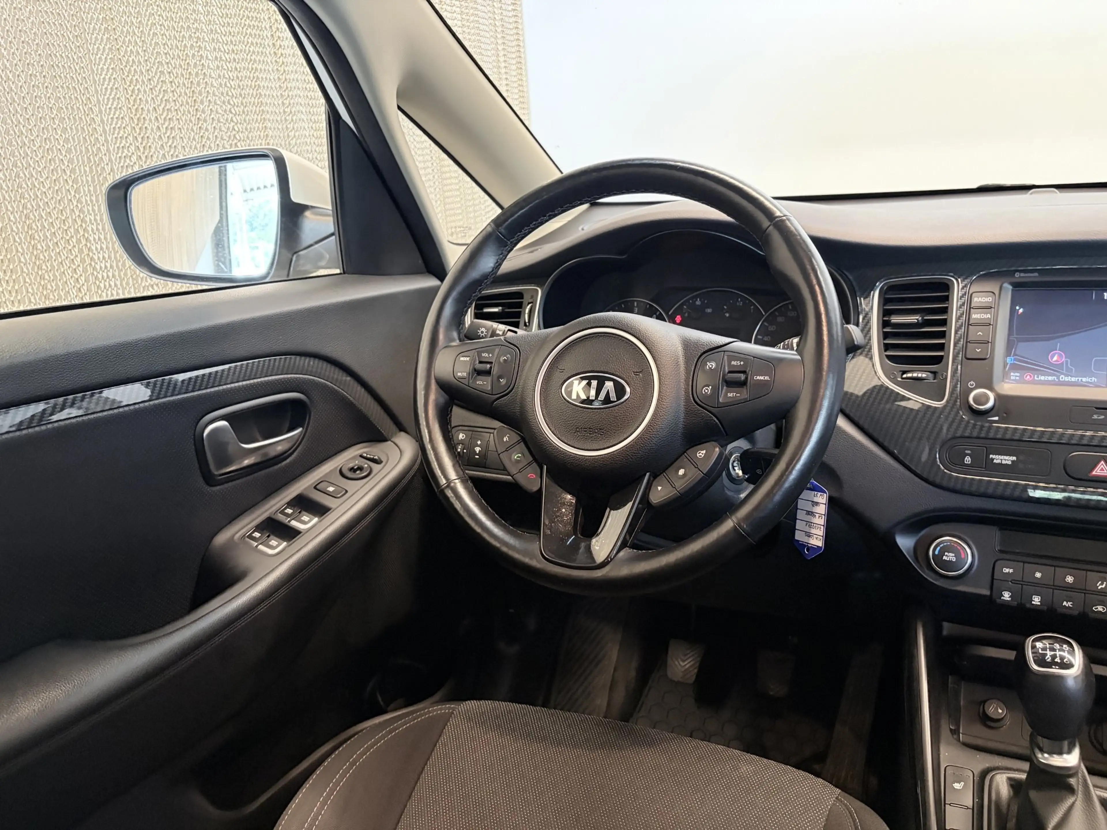 Kia Carens 1,7 CRDi ISG Gold — photo 10
