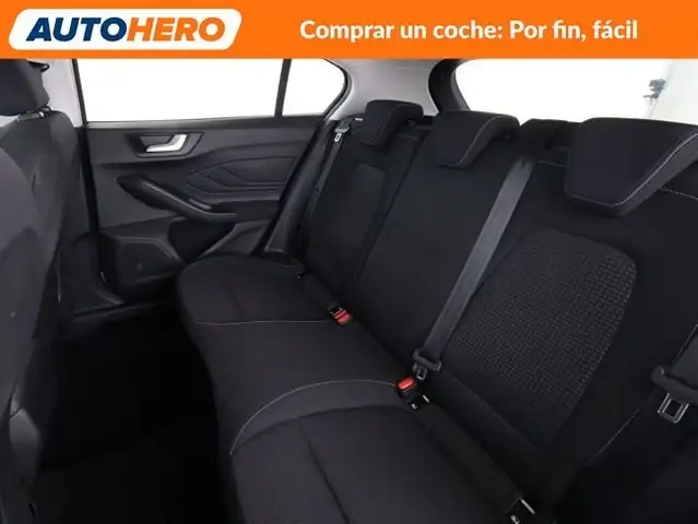 Ford Focus view 15