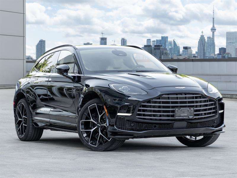 2025 Aston Martin DBX