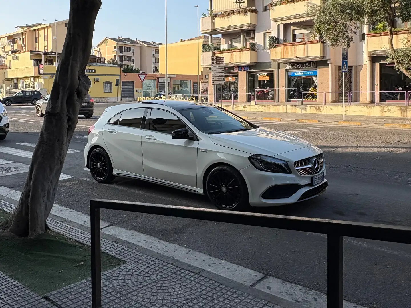 Mercedes-Benz A 160 Classe A - W176 d Sport auto my16 Alb - 1
