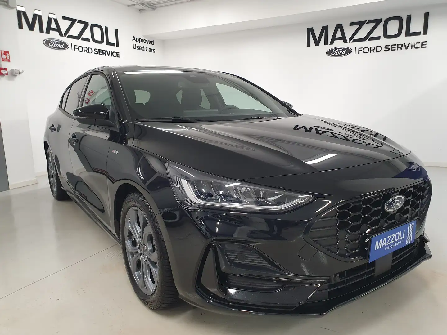 Ford Focus 1.5 ecoblue ST-Line 115cv auto Schwarz - 1