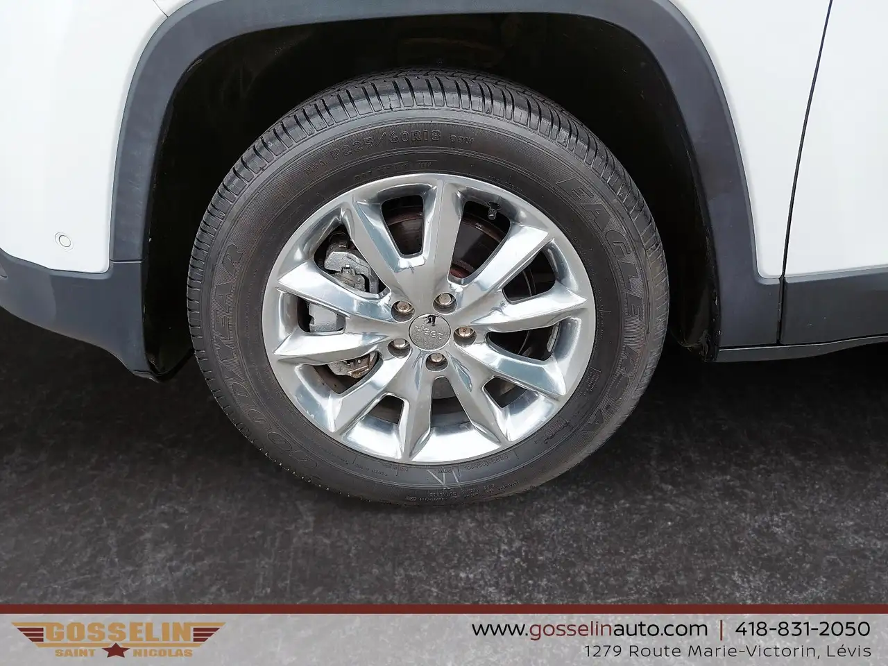 Jeep Cherokee снимка Jeep Cherokee