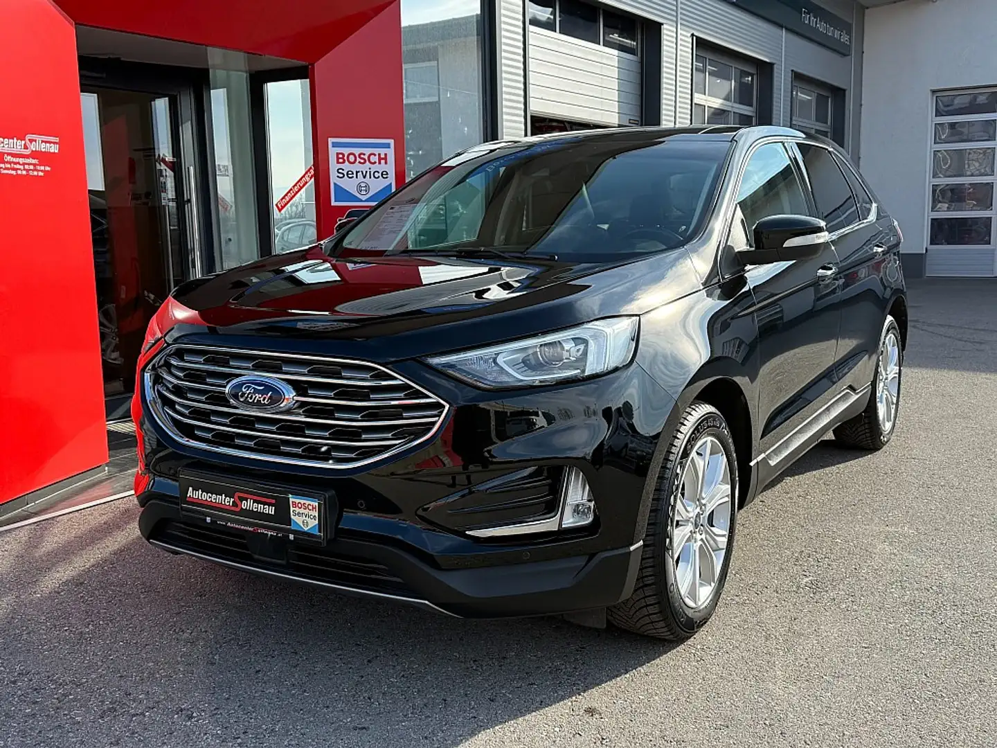 Ford Edge 2,0 EcoBlue SCR 4x4 Titanium Aut. Schwarz - 1