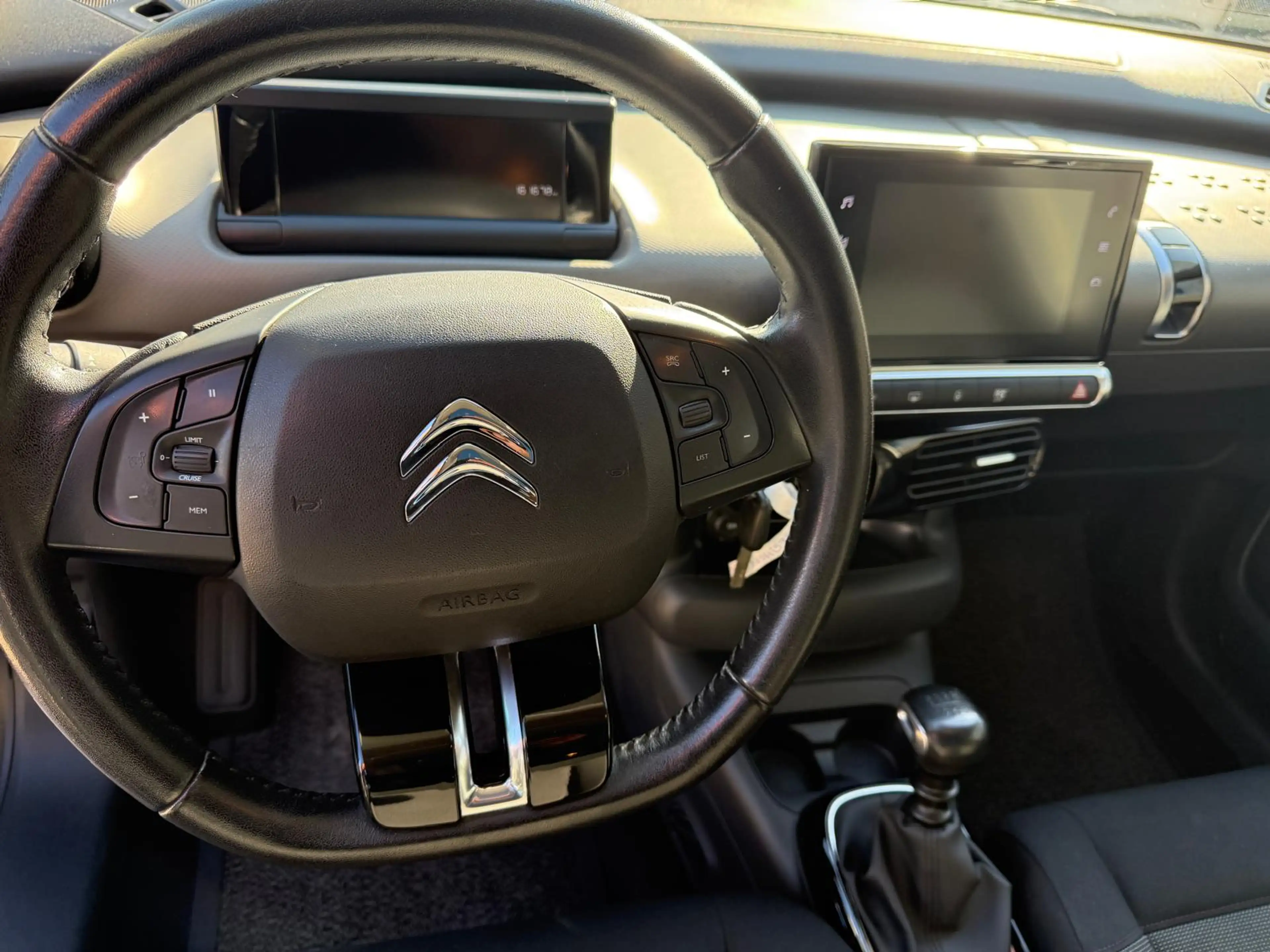 Citroen C4 Cactus Shine — photo 11