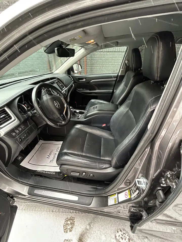 Toyota Highlander снимка Toyota Highlander