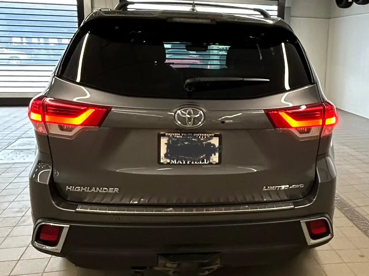 Toyota Highlander снимка Toyota Highlander