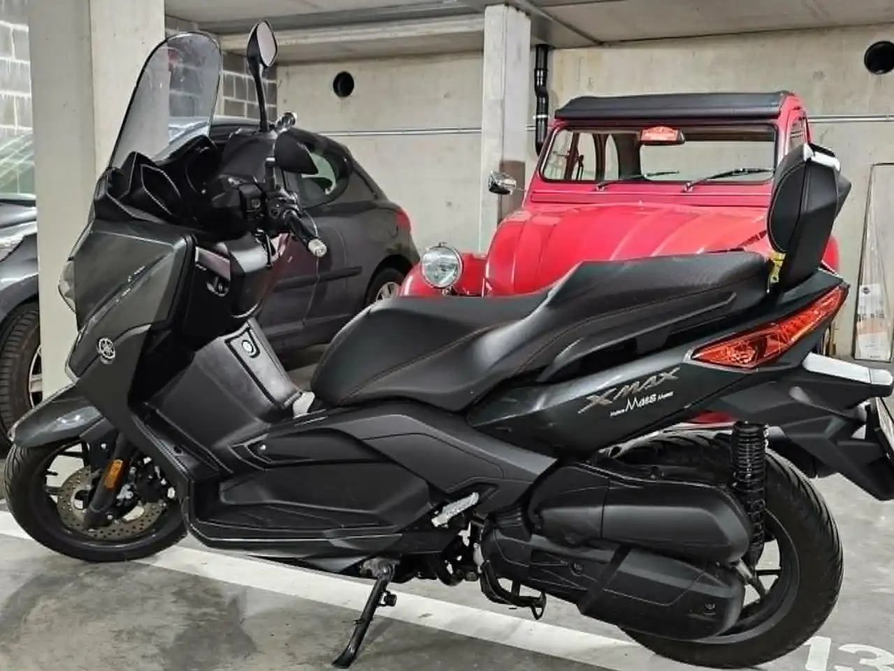 Yamaha X-Max 125