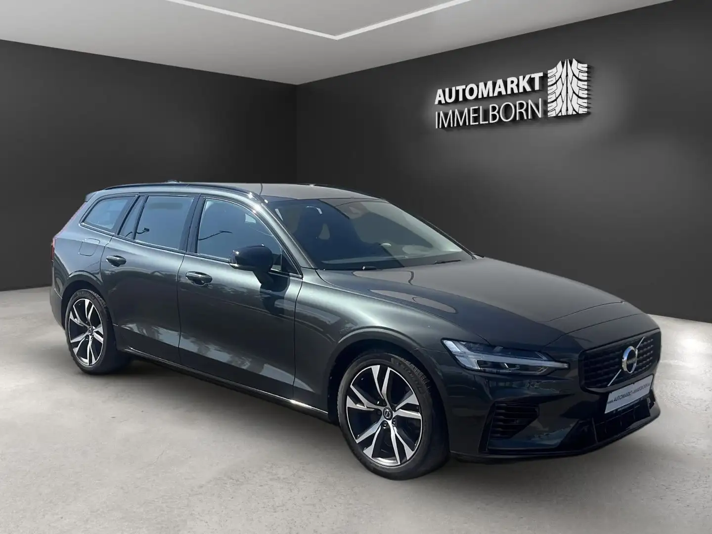 Volvo V60 R 4 AWD Design Expression  Navi*LED*Kamera Grau - 1