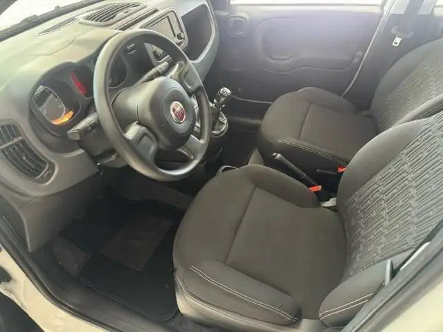 Fiat Panda view 8