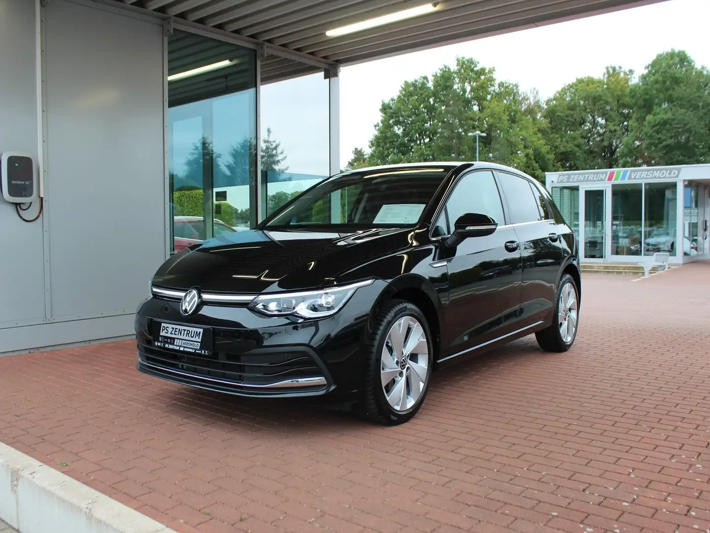 Volkswagen Golf 1.5 TSI Style Schwarz - 2