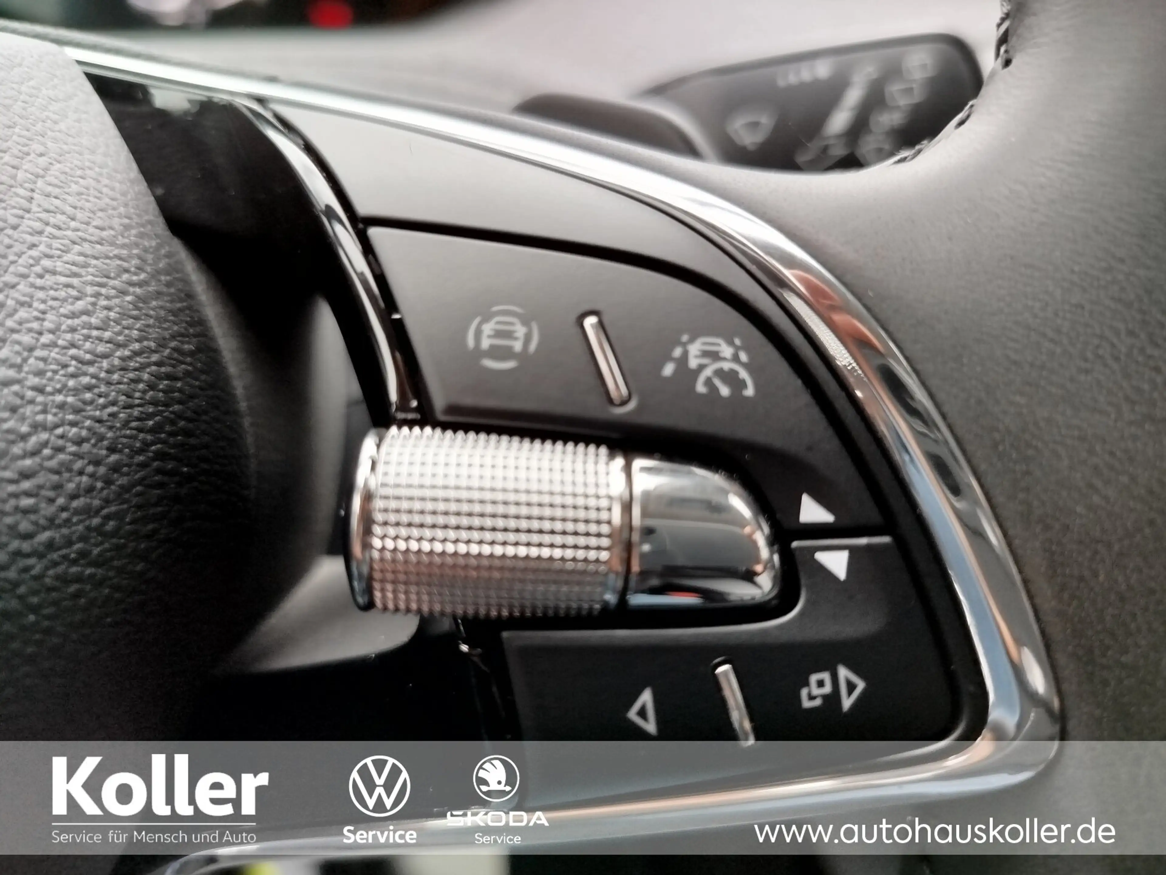 Skoda Enyaq Enyaq iV 60 Clever Wärmepumpe Matrix LED Kamera — photo 12