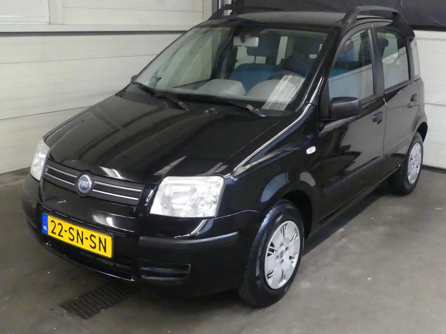 Fiat Panda 1.2 - Airco - Netjes Onderhouden - Weinig KM NAP! Zwart - 1