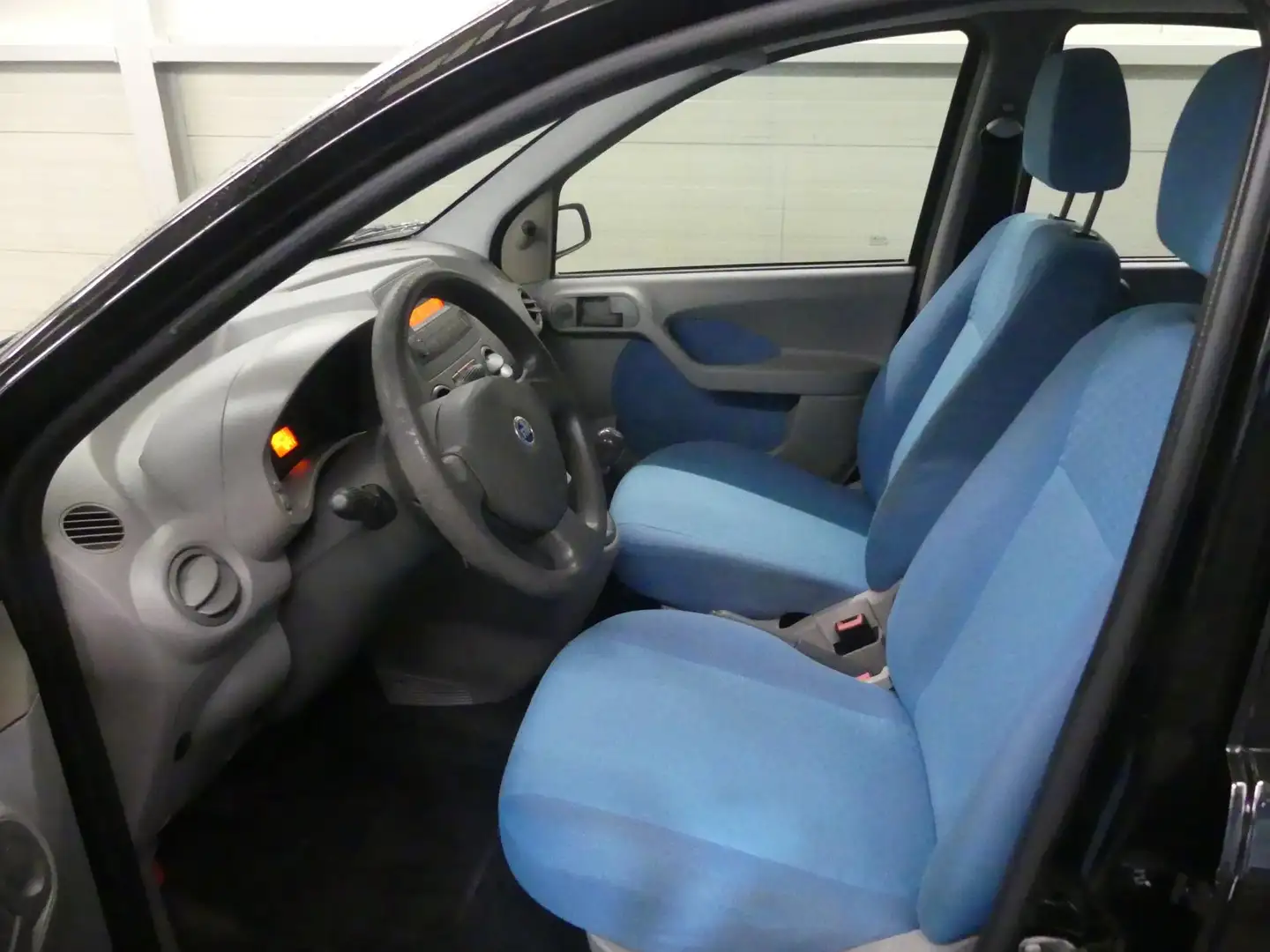 Fiat Panda 1.2 - Airco - Netjes Onderhouden - Weinig KM NAP! Zwart - 2