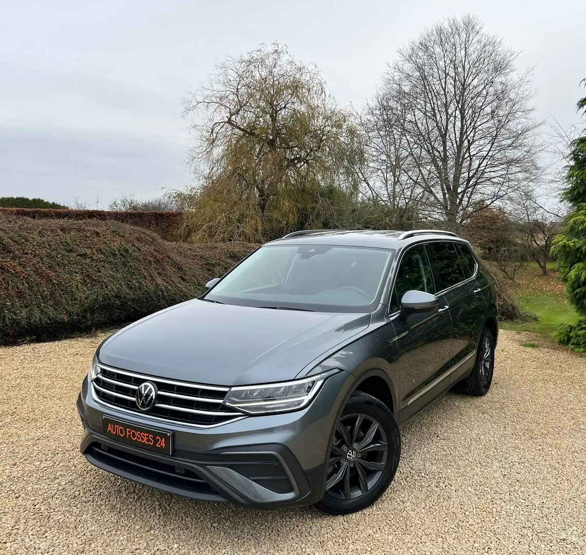 Volkswagen Tiguan Allspace 7-PLACES 1.5 TSI 150cv Virtual Cockpit 22.000 KM Grau - 1