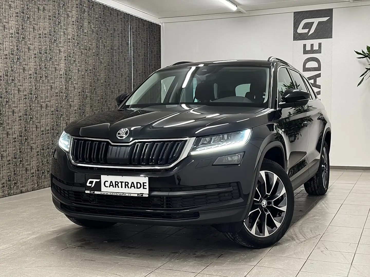 Skoda Kodiaq Ambition 4x4 / LED/ VIRTUAL/ ACC/ STANDH./ NAVI... Schwarz - 1