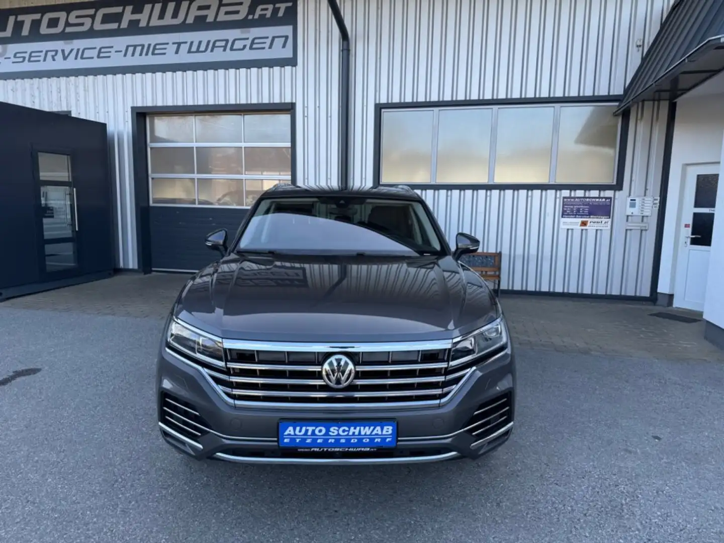 Volkswagen Touareg Edition TDI SCR 4-motion Grau - 2