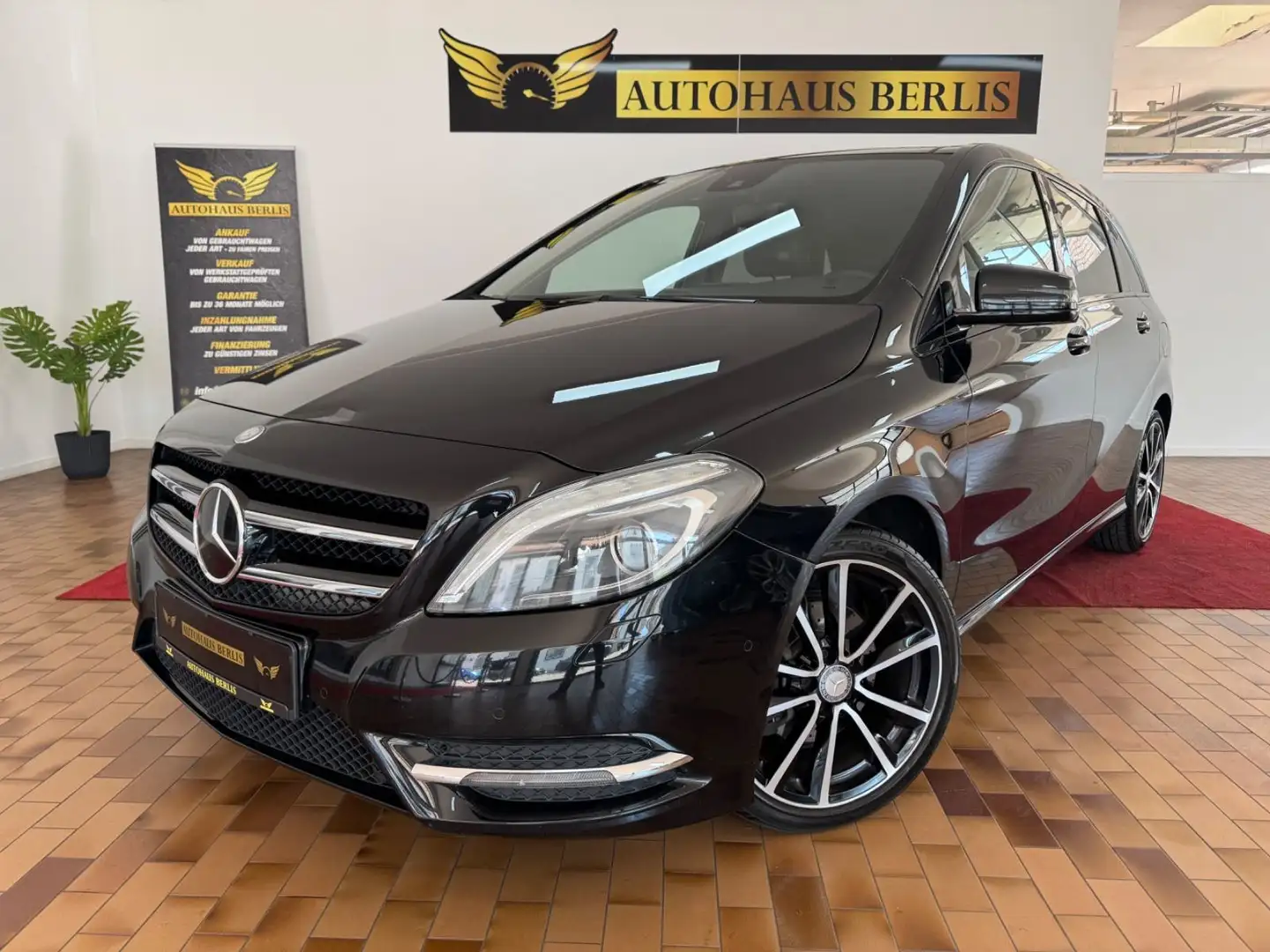 Mercedes-Benz B 180 CDI/2.HND/AUTMTK/SCKHFT/PANO/KMRA/EU5/XENO Noir - 1