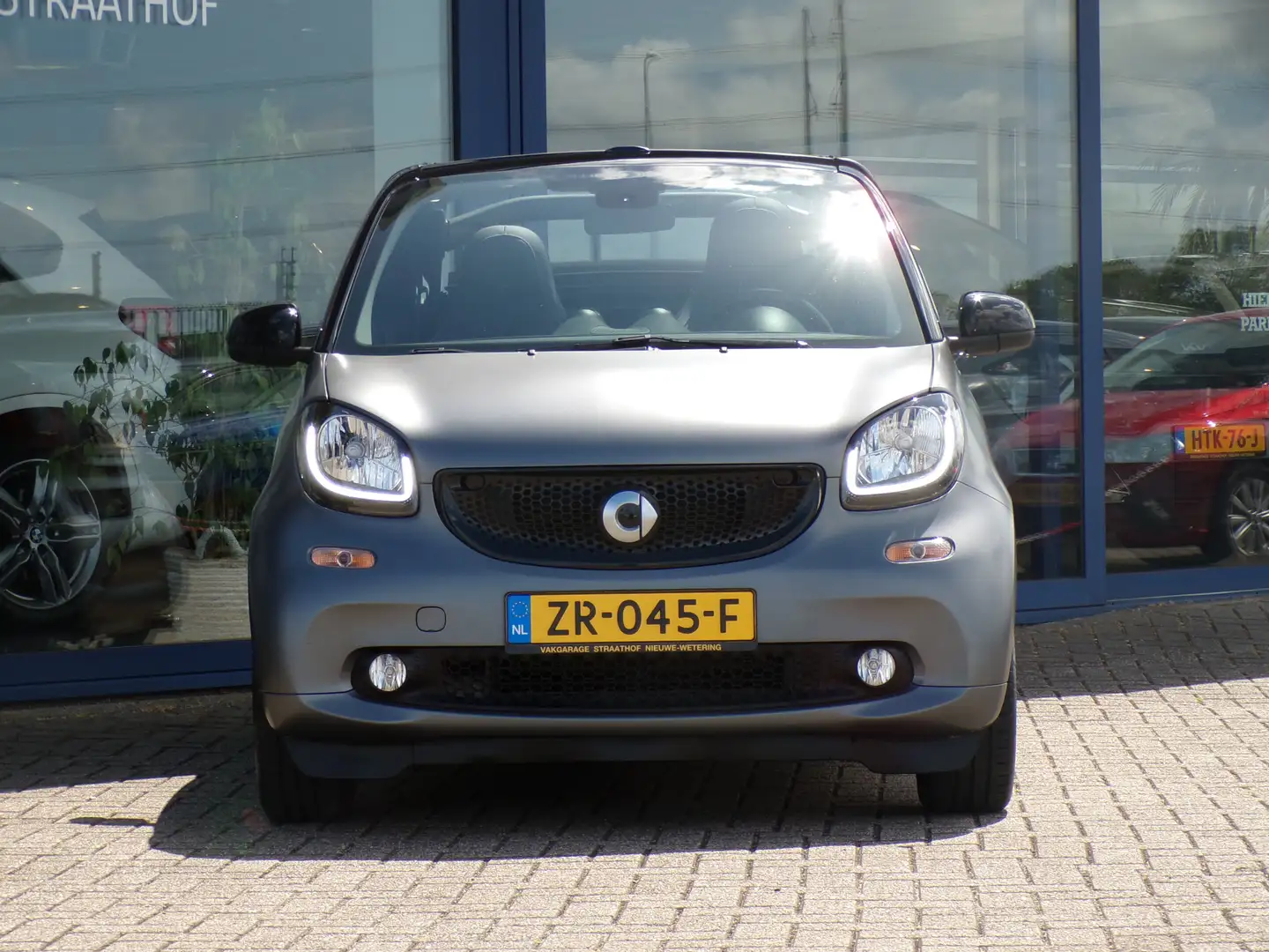 smart forTwo cabrio 1.0 Turbo Pure, Automaat / Stoelverwarming Gris - 2