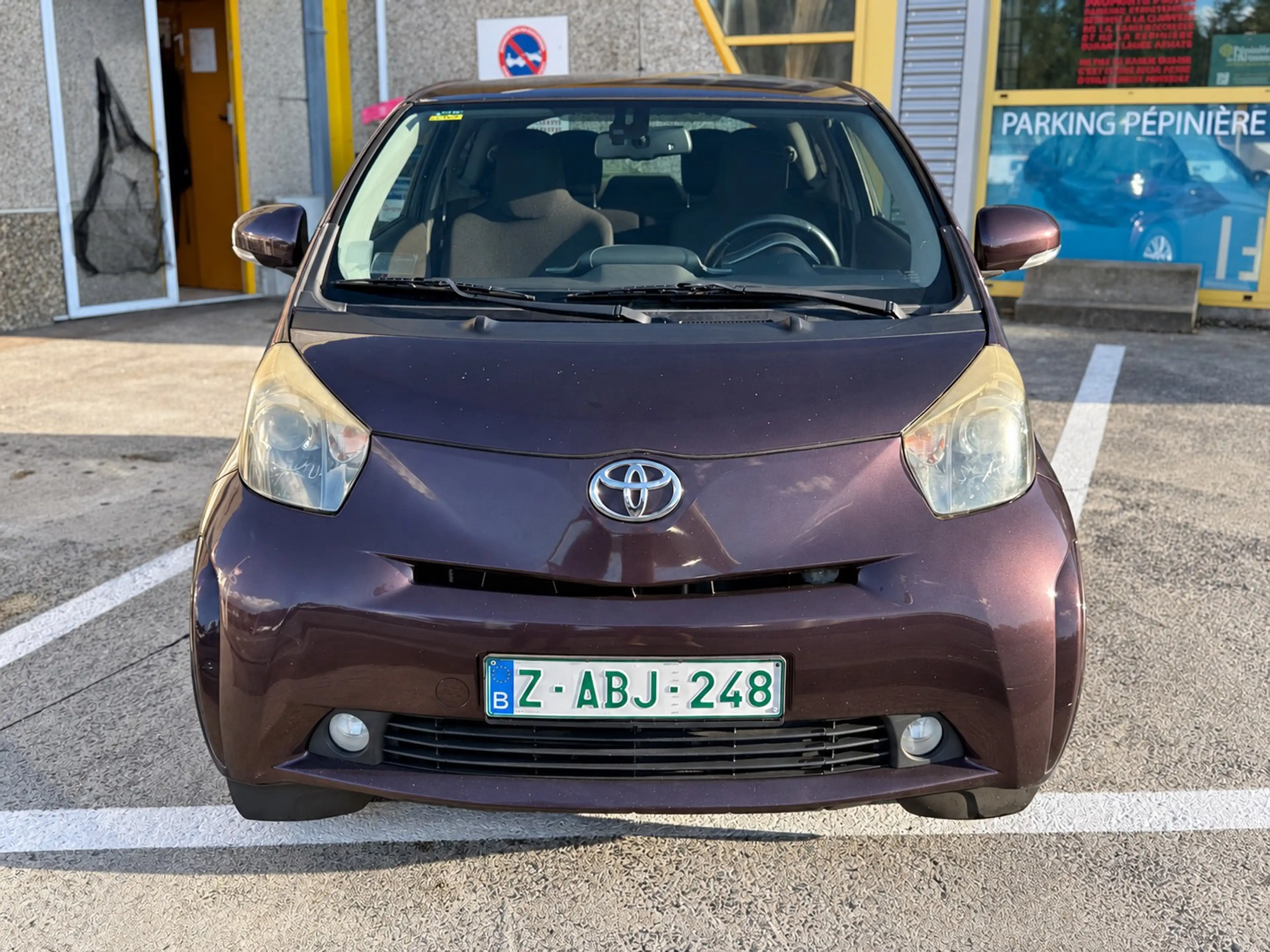 Toyota iQ iQ 1.0i VVT-i / AIRCO / GARANTIE / KEY LESS / AUTOMATIQUE — photo 2