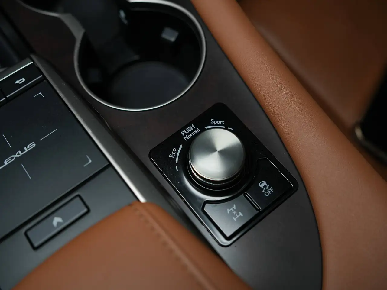 Lexus RX снимка Lexus RX
