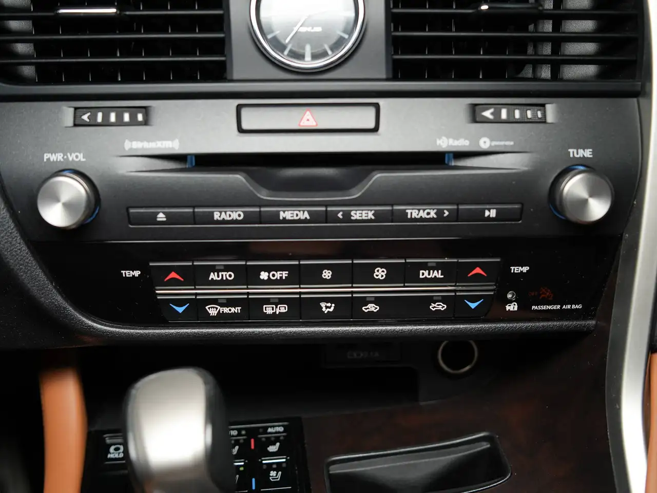 Lexus RX снимка Lexus RX
