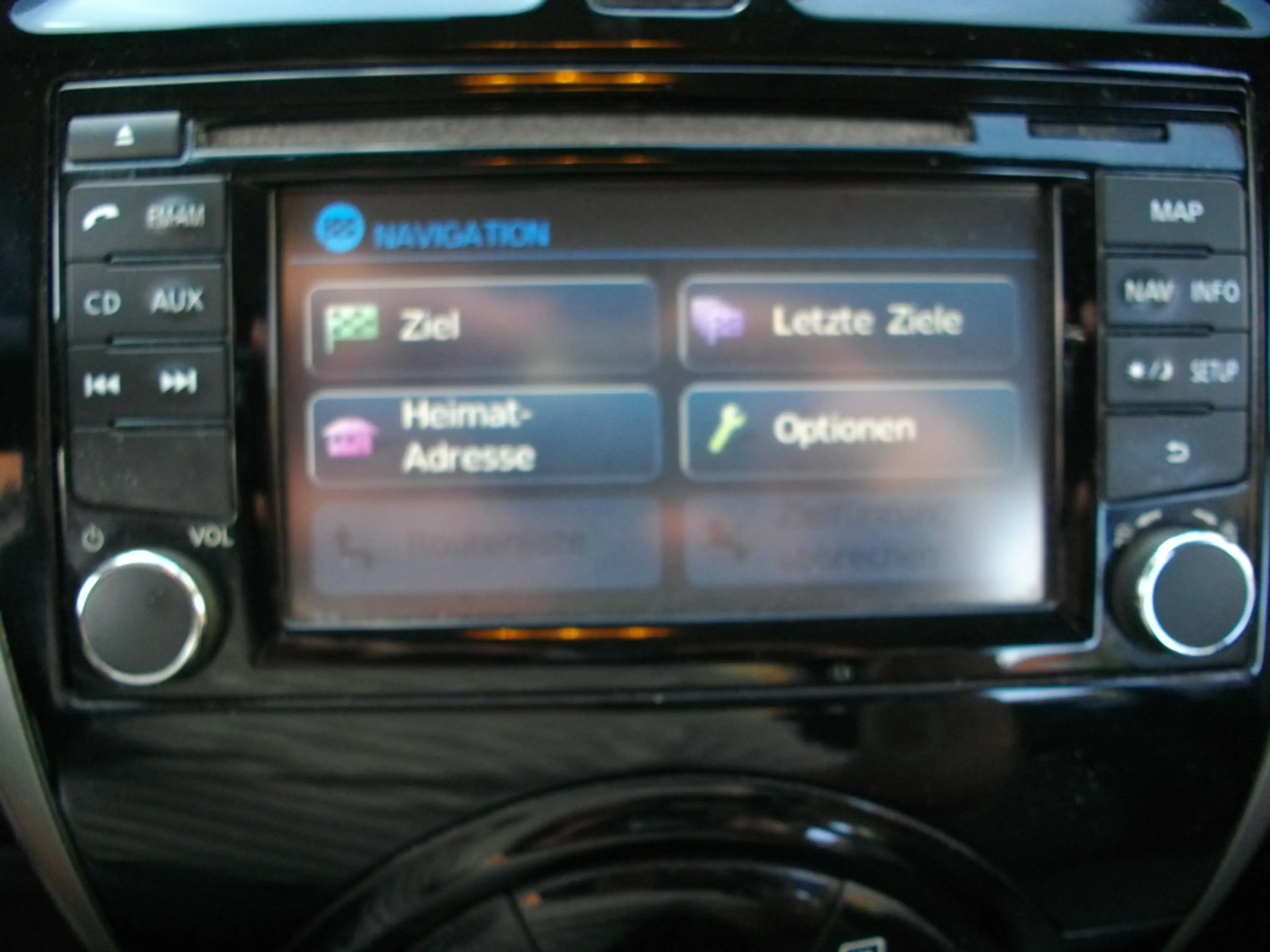 Nissan Micra *1.Rentnerhand*nur 71`tkm*Klima*in gepflegtem Zustand* — photo 11