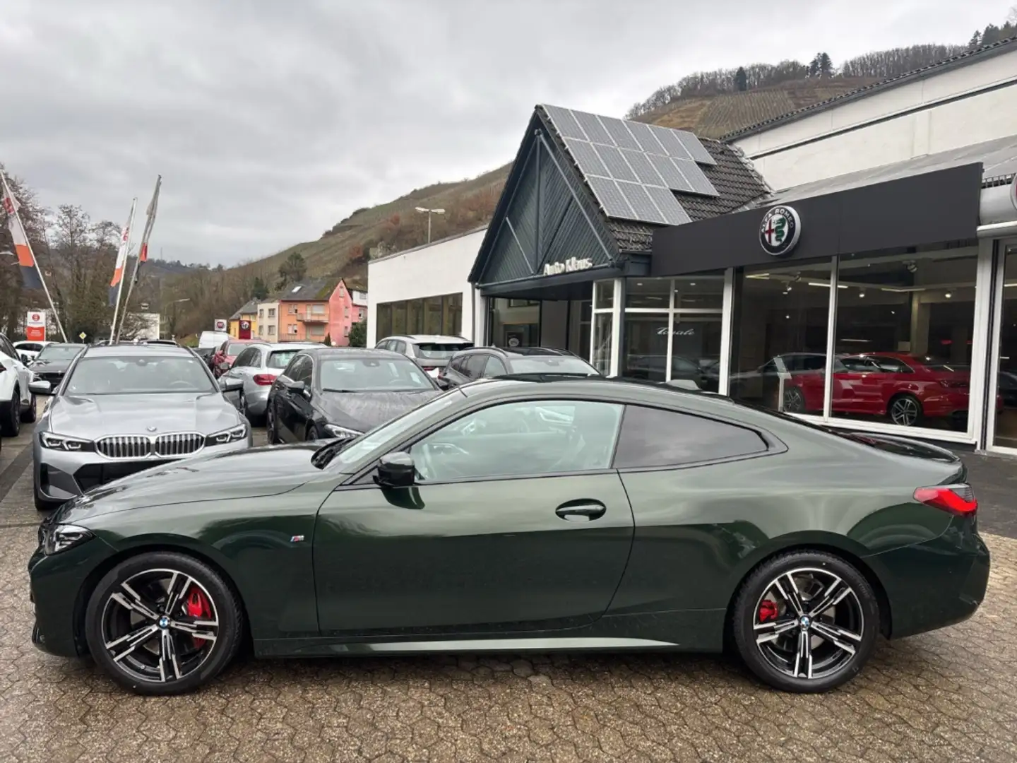 BMW 420 d Coupe M Sport Pro Shadow Vert - 2