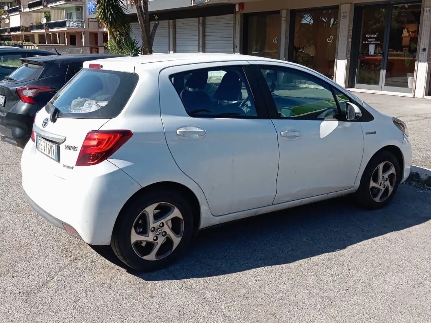 Toyota Yaris Yaris III 2015 5p 1.5h Active Bianco - 2