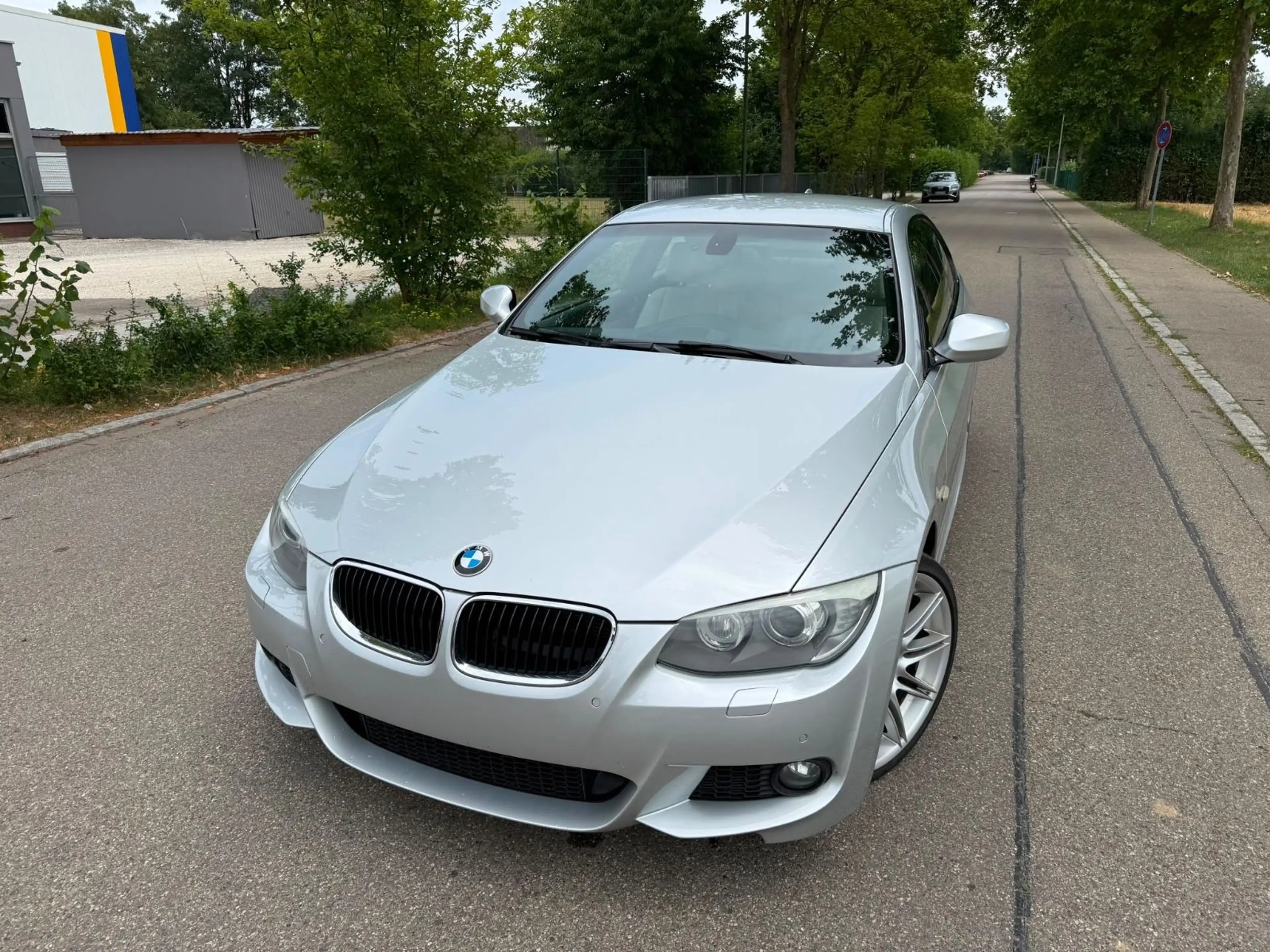 BMW 335 d Coupe M-Paket,Leder,Navi,Xenon,Harman,SHZ