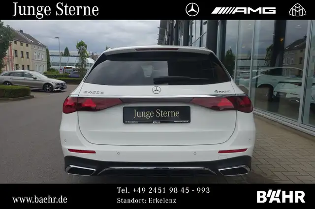 Mercedes-Benz E-Class view 8