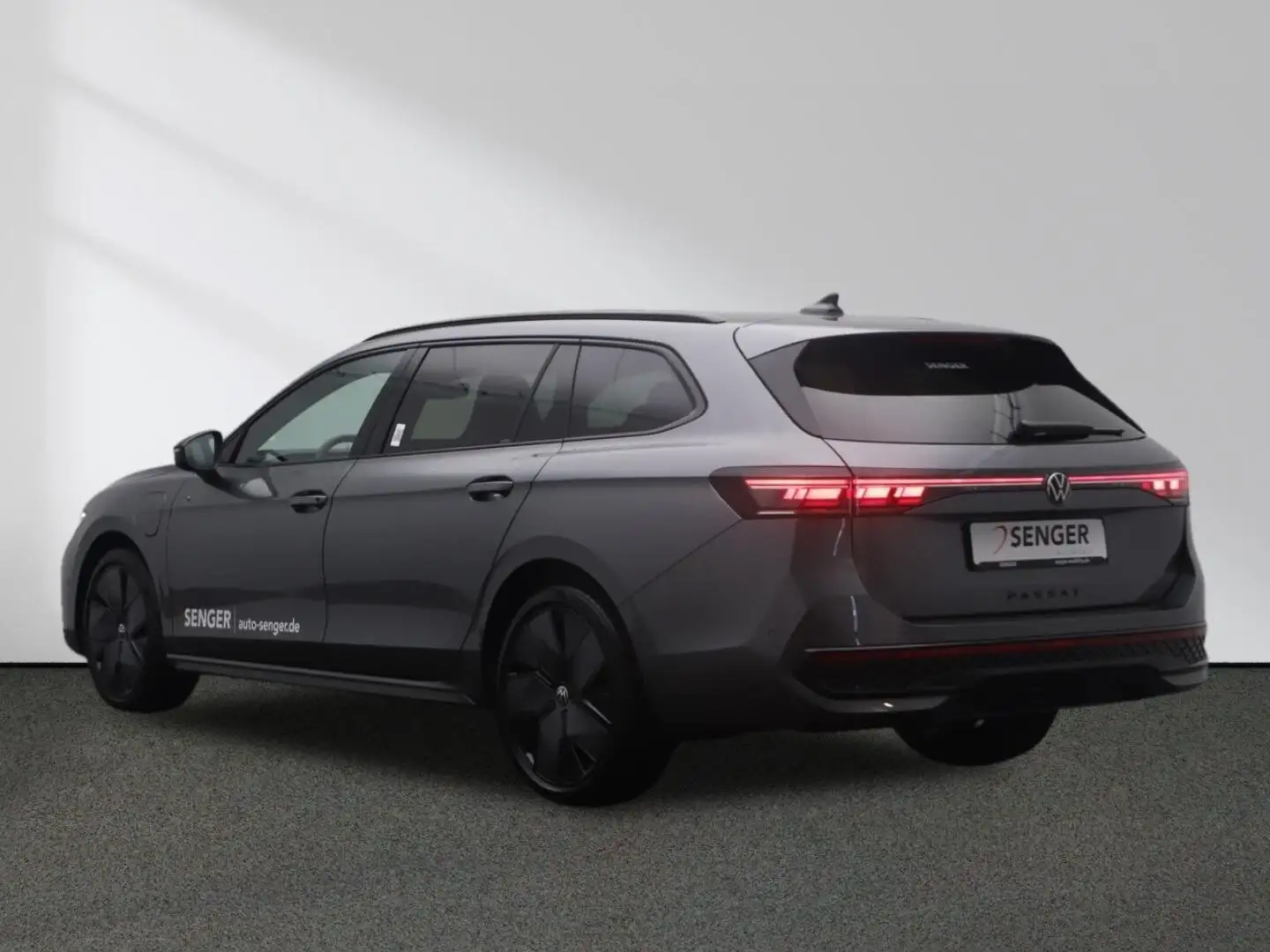 Volkswagen Passat Variant 1.5 eHybrid R-Line DSG Kamera Gris - 2